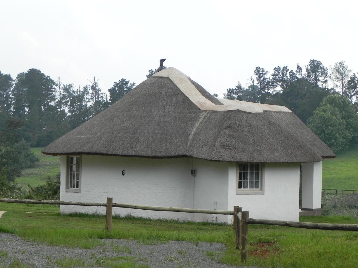 Waterwoods Cottages And Wedding Venue Fort Nottingham Room photo